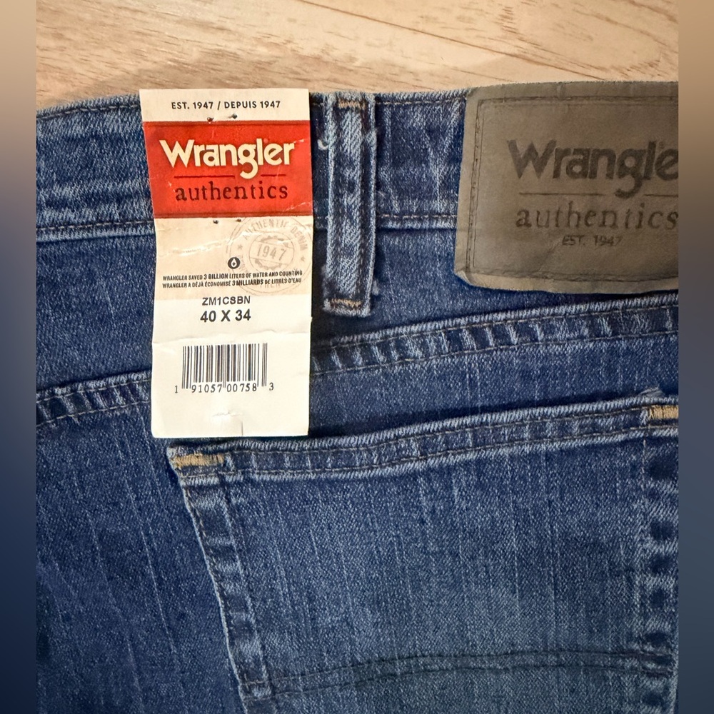 Wrangler Men’s Straight Leg Jeans - Medium Blue